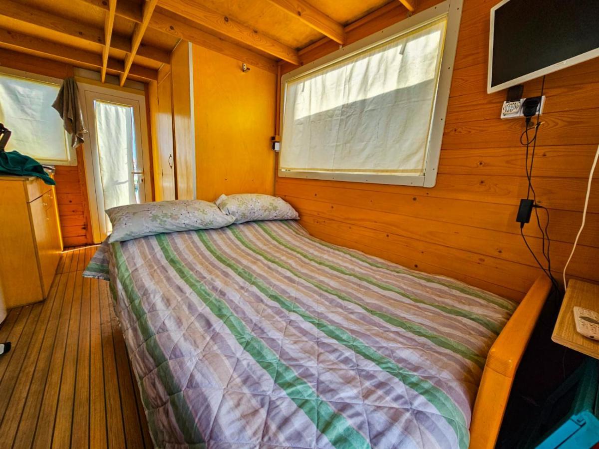Alghero House Boat Esterno foto