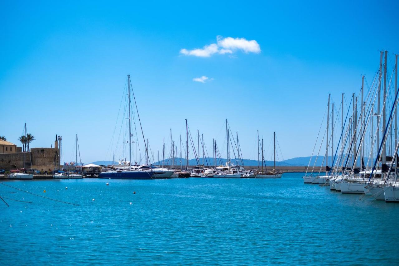 Alghero House Boat Esterno foto