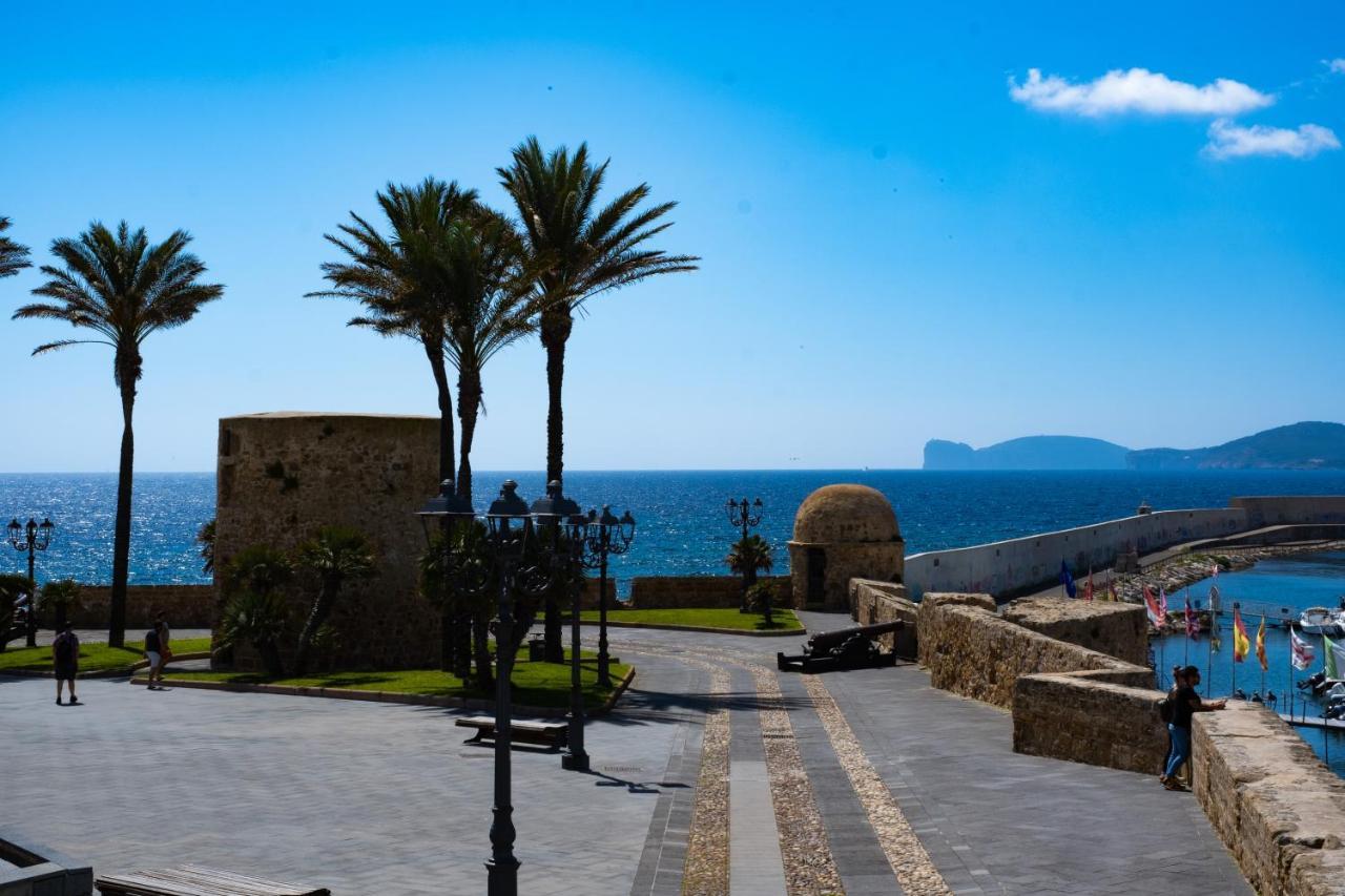 Alghero House Boat Esterno foto